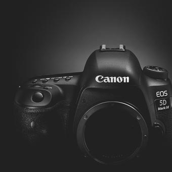 Boitier appareil photographe professionnel de la marque Canon