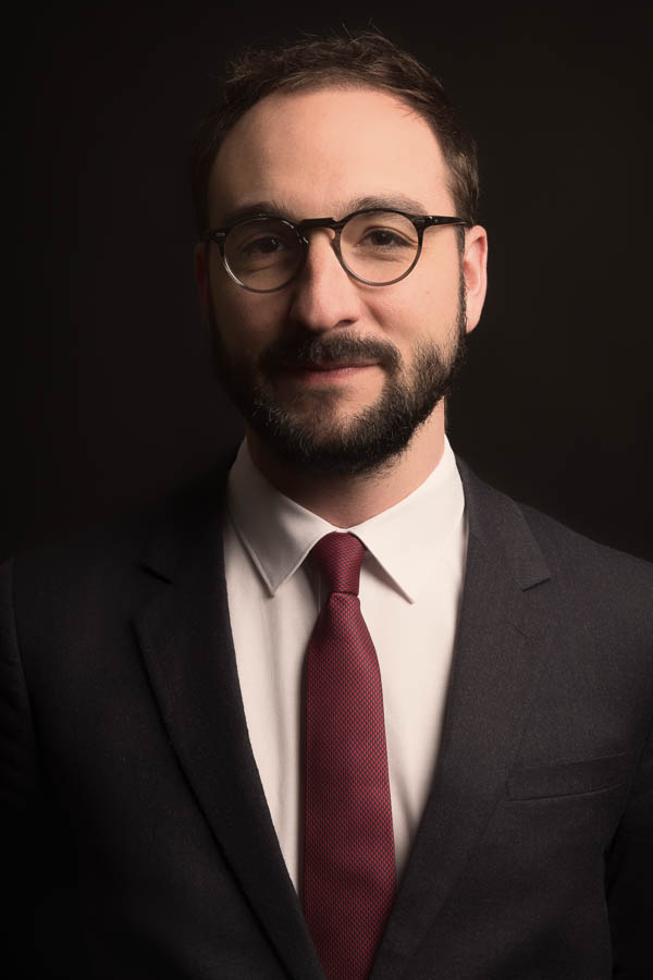 Portrait professionnel en studio réalisé par un photographe sur Bordeaux